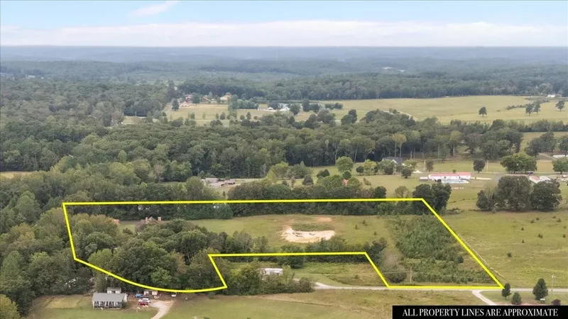 180 Old Garners Creek Rd, Dickson, TN 37055, Dickson, Tennessee, United States. - Photo 74