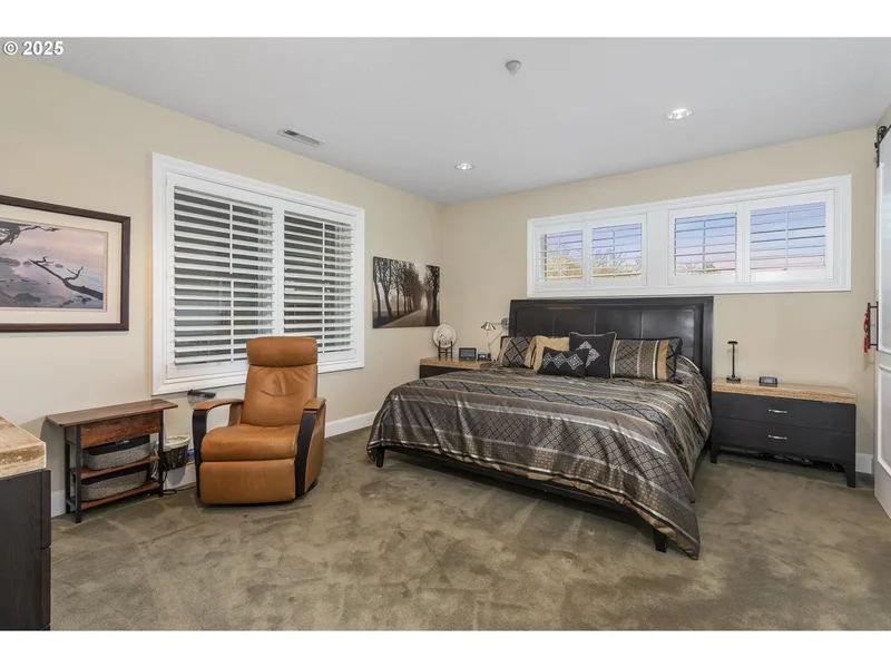 5525 SE SCENIC LN #301, Vancouver, WA 98661, Vancouver, Washington, United States. - Photo 25