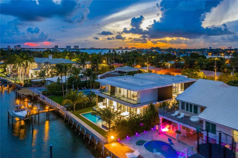 1410 S Biscayne Point Rd, Miami Beach, Florida, United States. - Photo 45