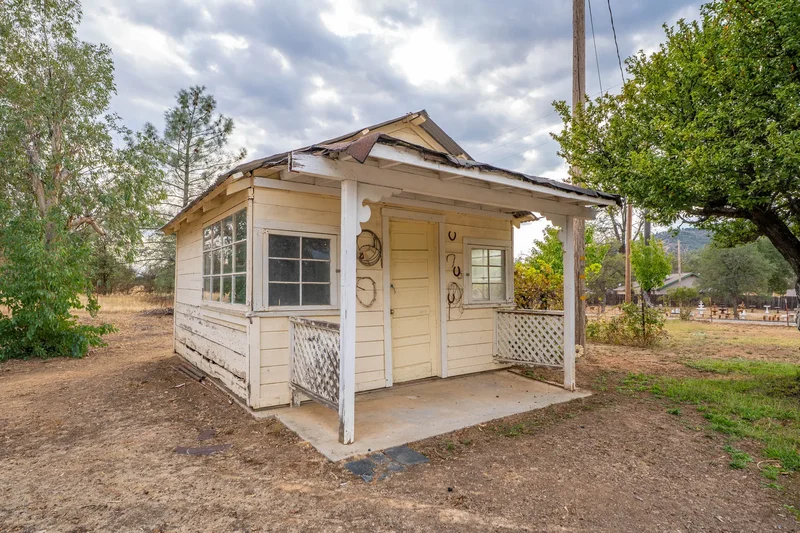 8221 Placer Road , Redding, CA 96001, Redding, California, United States. - Photo 19