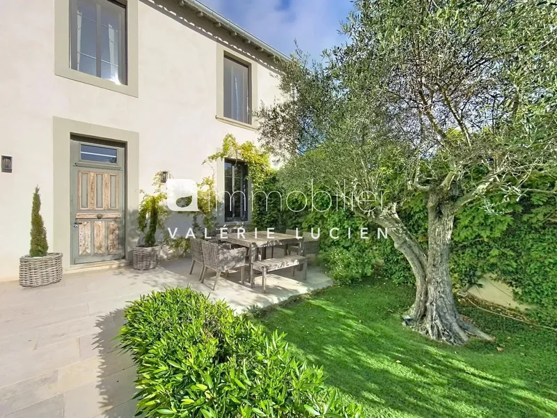 Maillane, Provence-Alpes-Côte d'Azur, France. - Photo 6