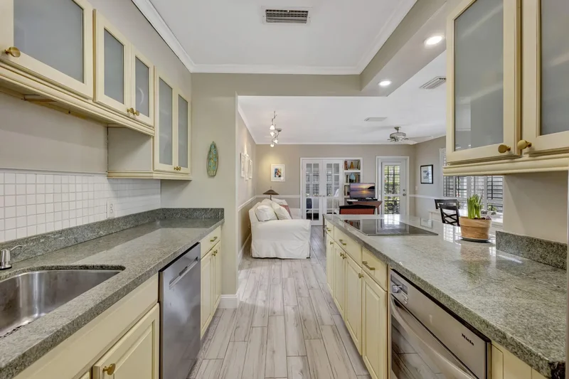 2940 SE Treasure Island Road, Port St. Lucie, Florida, United States. - Photo 17