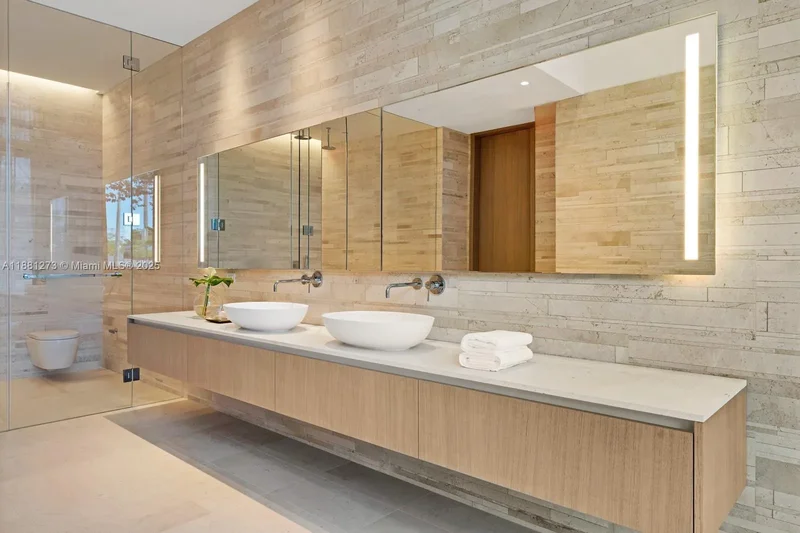 600 72nd St, Miami Beach, Florida, United States. - Photo 16