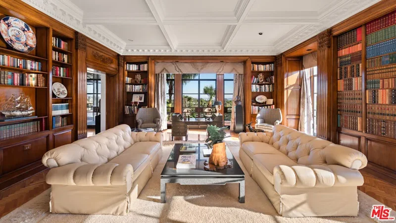 642 Siena Way, Los Angeles, California, United States. - Photo 9
