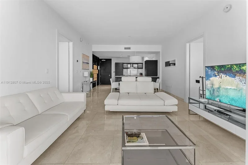 200 Biscayne Boulevard Way 4510, Miami, Florida, United States. - Photo 33