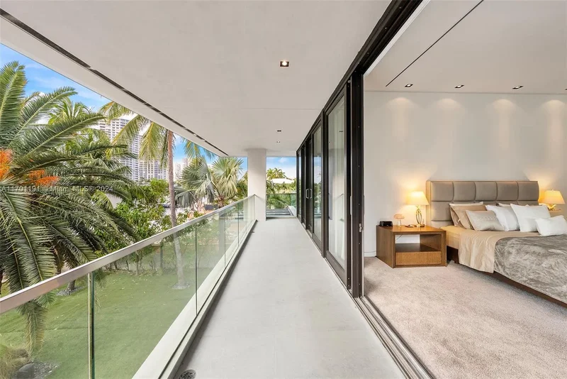 385 Centre Is, Golden Beach, Florida, United States. - Photo 26