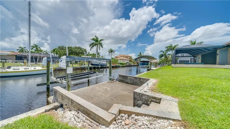 5343 Mayfair Court, Cape Coral, FL 33904, Cape Coral, Florida, United States. - Photo 3
