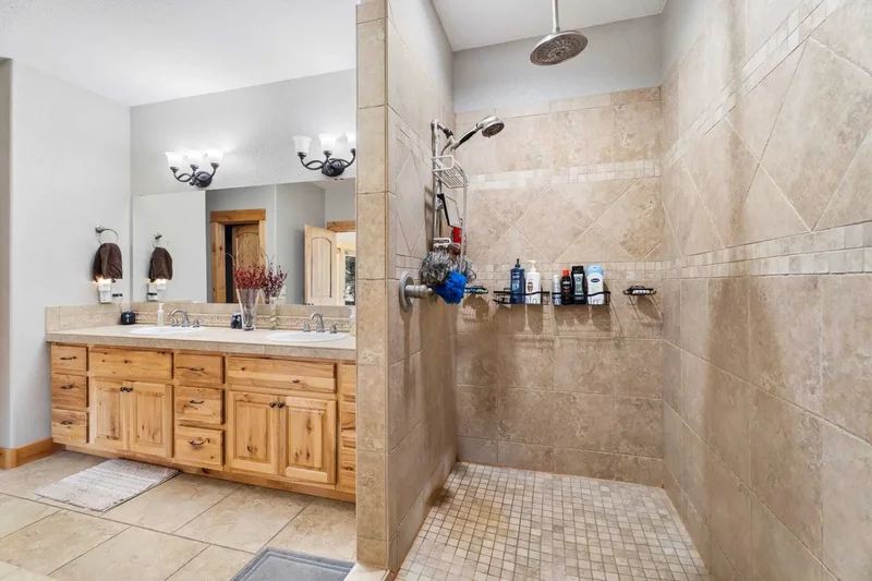 6900 SE Madison Avenue , Prineville, OR 97754, Prineville, Oregon, United States. - Photo 2