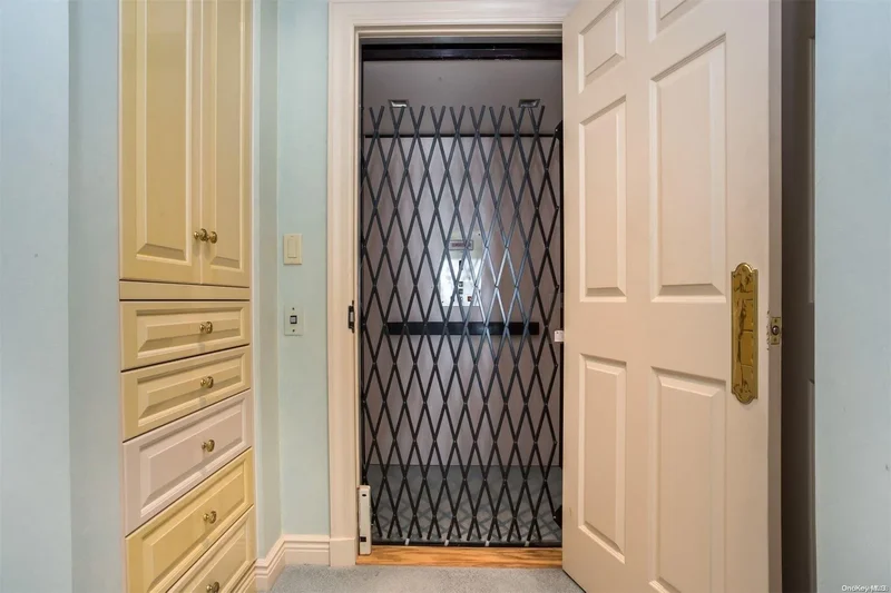 2 Richmond Road, Long Beach, New York, United States. - Photo 29