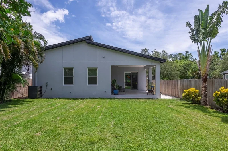 2637 BAYSIDE DRIVE S, ST PETERSBURG, FL 33705, St. Petersburg, Florida, United States. - Photo 11