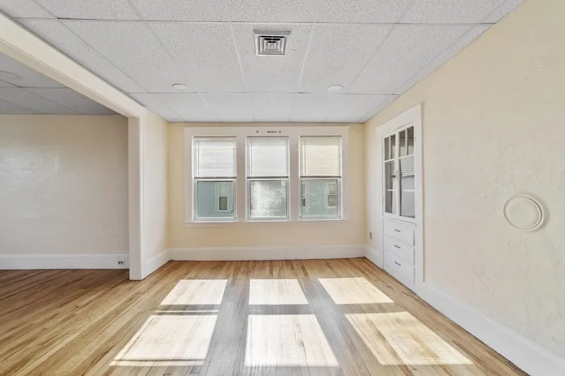 141 Cambridge St, Worcester, MA 01603-2339, Worcester, Massachusetts, United States. - Photo 14