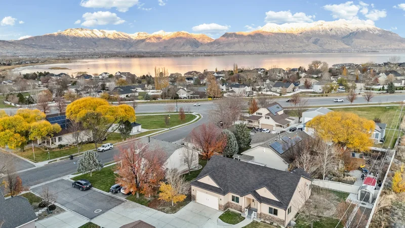53 W Lake View Terrace Rd, Saratoga Springs, UT 84045, Saratoga Springs, Utah, United States. - Photo 42