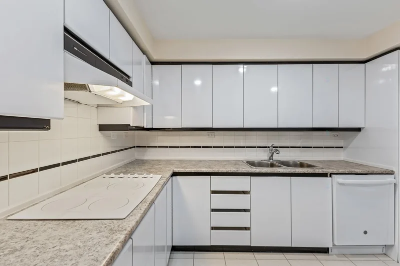 1000 Boul. De Maisonneuve O. 1104, Montréal, Quebec, Canada. - Photo 18