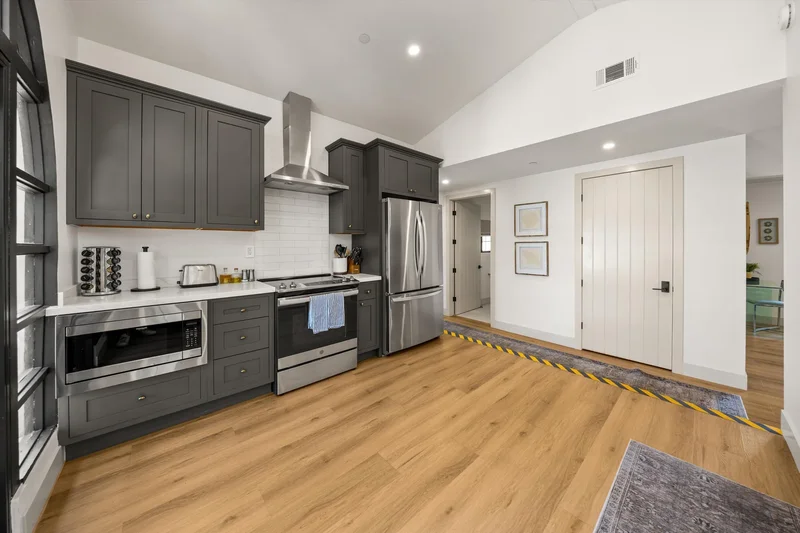 6 E Valerio Street, SANTA BARBARA, CA 93101, Santa Barbara, California, United States. - Photo 41