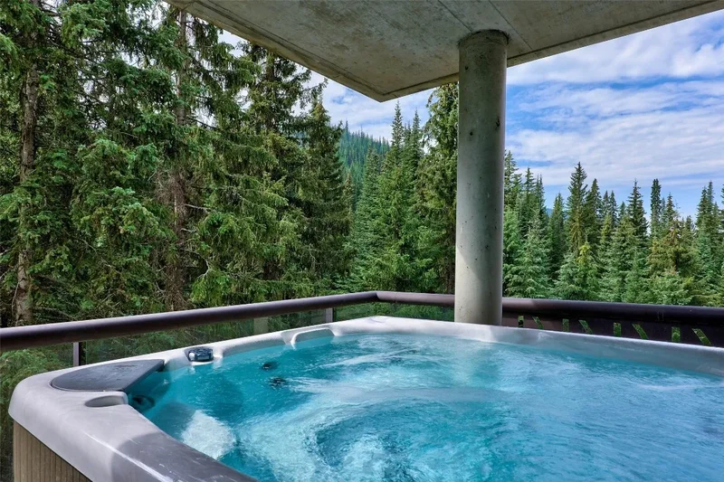 3270 Village Way 304, Sun Peaks, British Columbia, Canada. - Photo 10