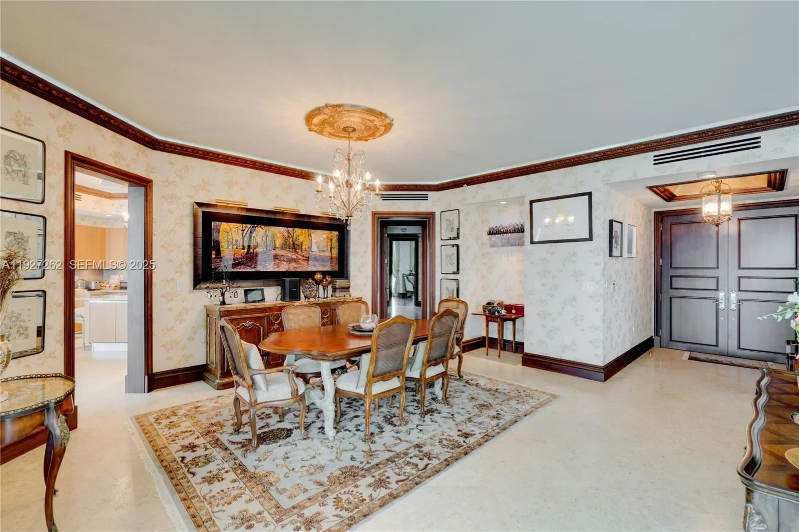 Gallery photo 8