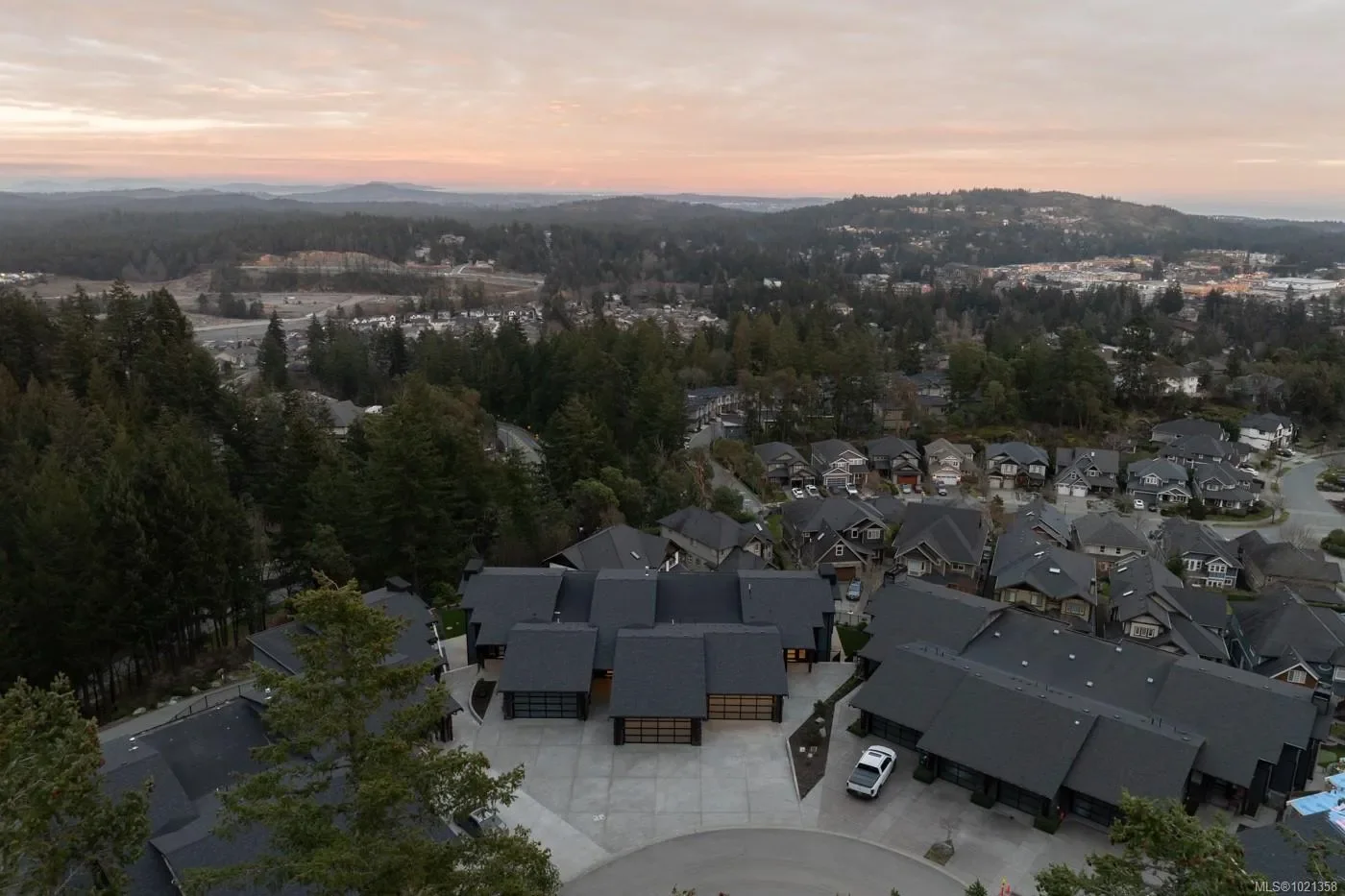 2332 Copper Rock Crt 107, Langford, British Columbia, Canada. - Photo 17