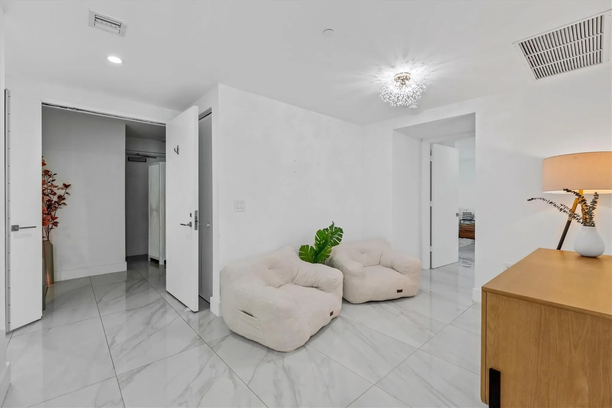 Gallery photo 2