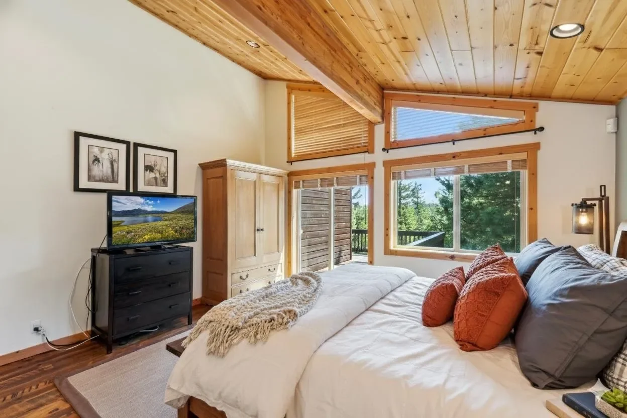 12391 Stockholm Way, Truckee, California, United States. - Photo 12