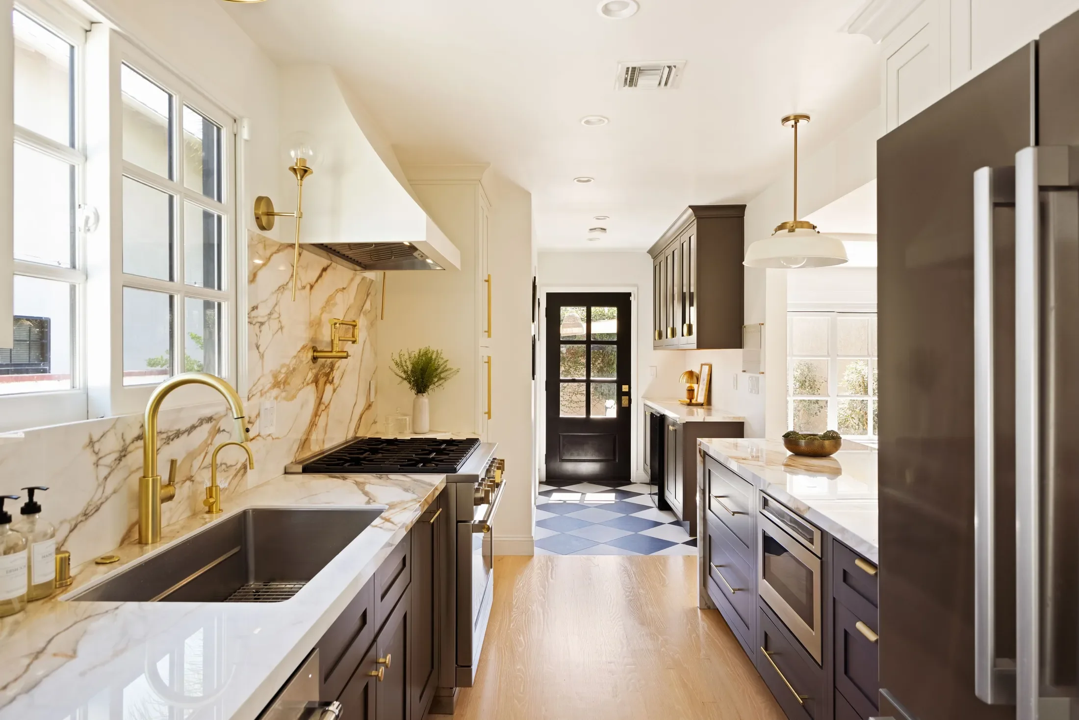 13128 Hartsook Street , Sherman Oaks, CA 91423, Los Angeles, California, United States. - Photo 38