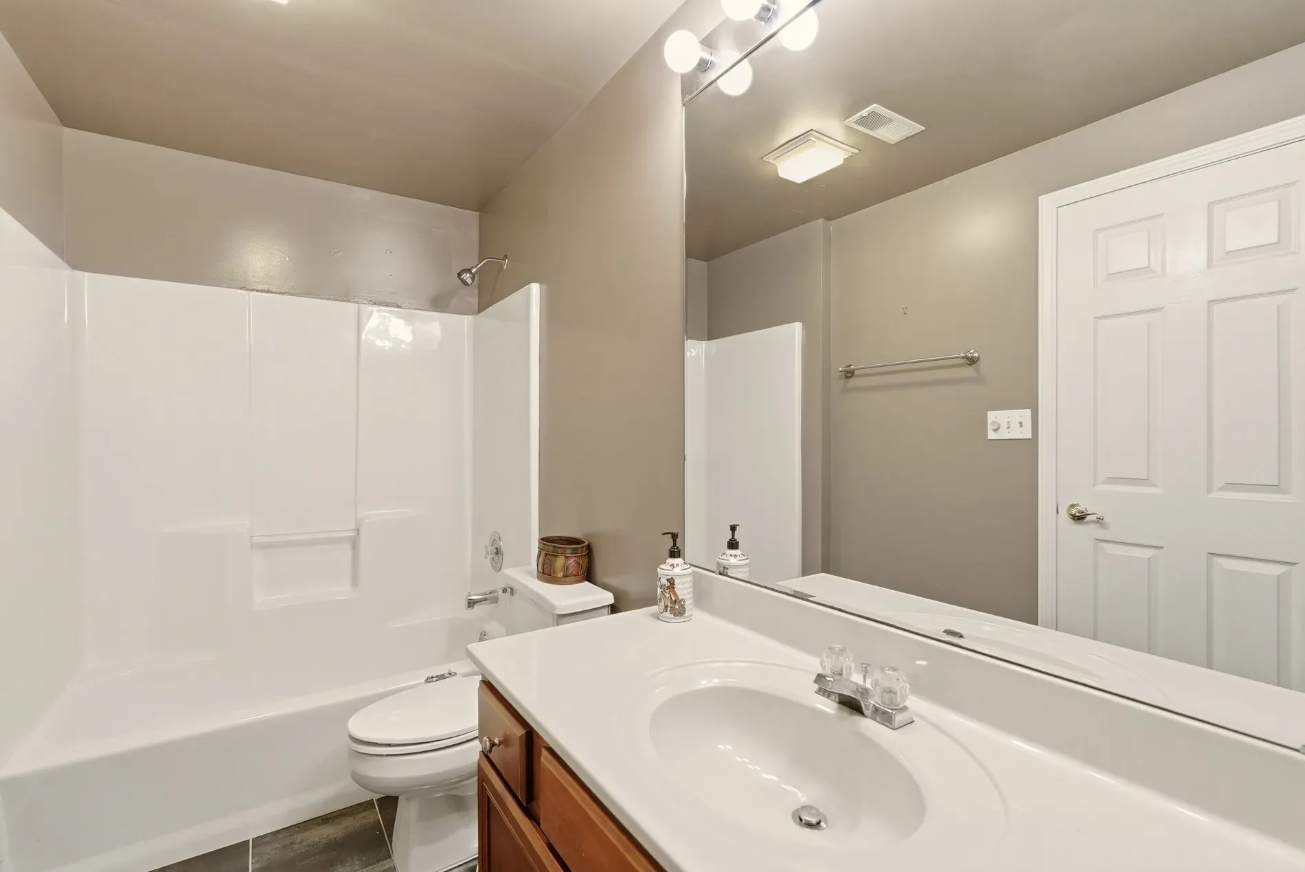 3215 Overlook Cir , Goshen, KY 40026, Goshen, Kentucky, United States. - Photo 37