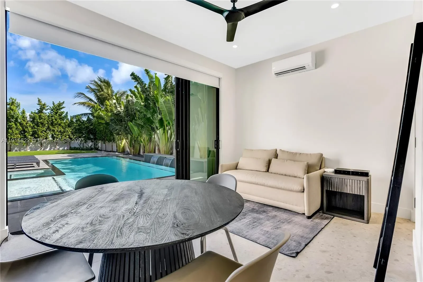9045 Hawthorne Ave, Bal Harbour, Florida, United States. - Photo 3