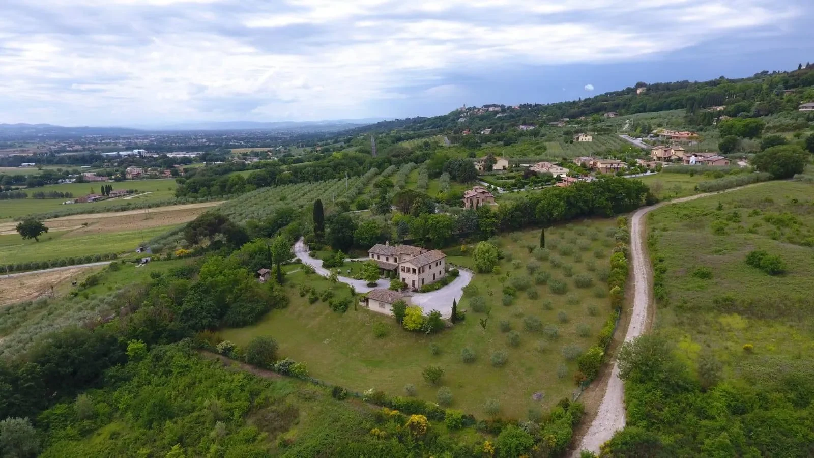 Rancolfo, Umbria, Italy. - Photo 18