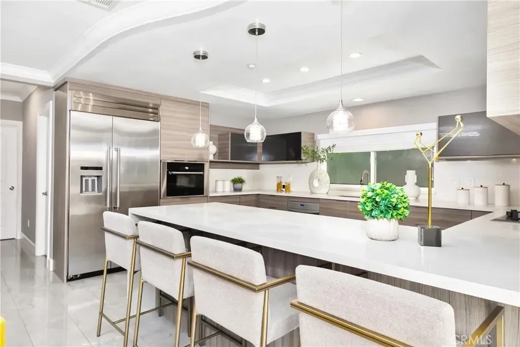 202 W Lemon Avenue, Arcadia, California, United States. - Photo 17