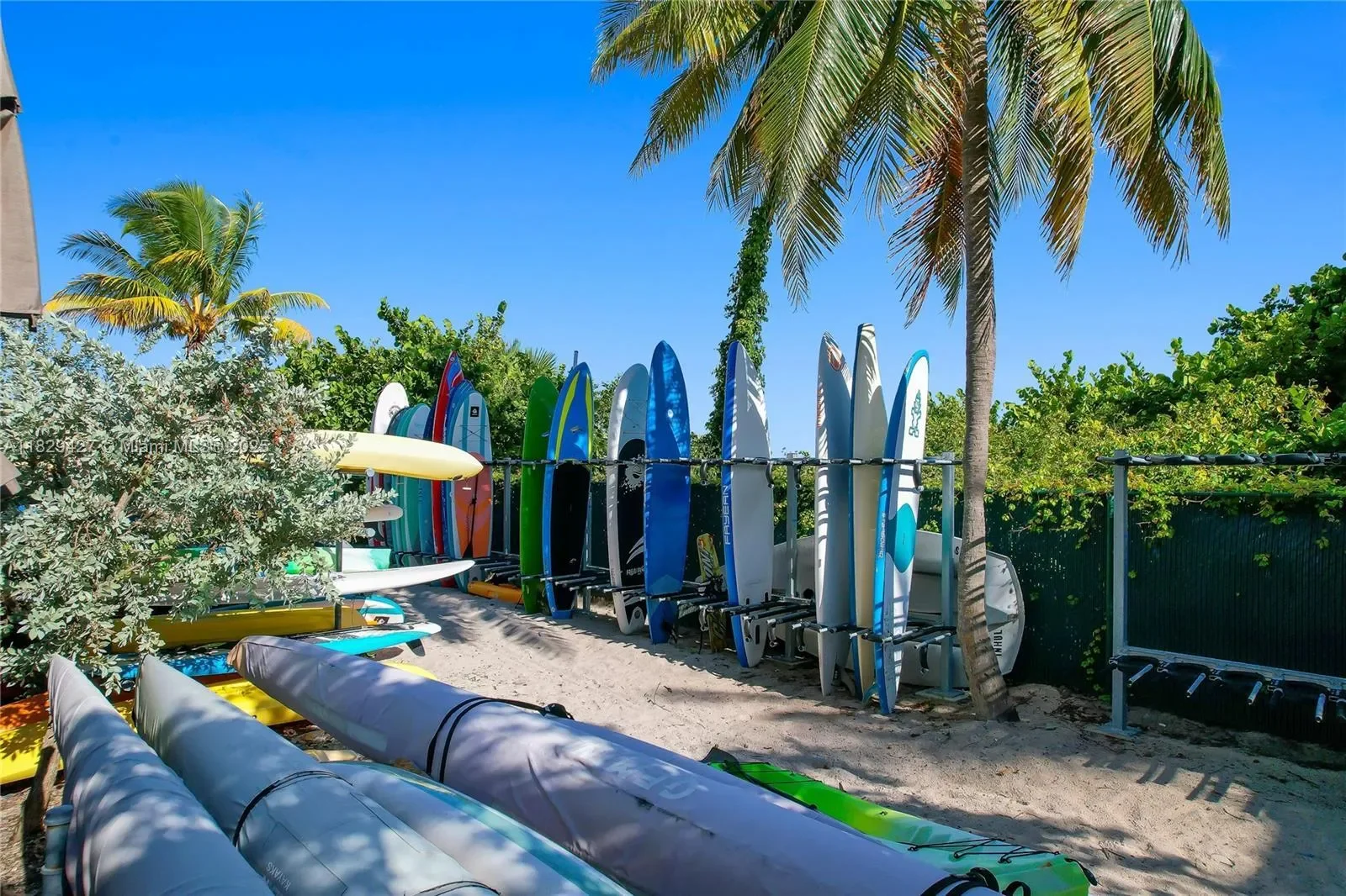 1121 Crandon Blvd F201, Key Biscayne, Florida, United States. - Photo 8