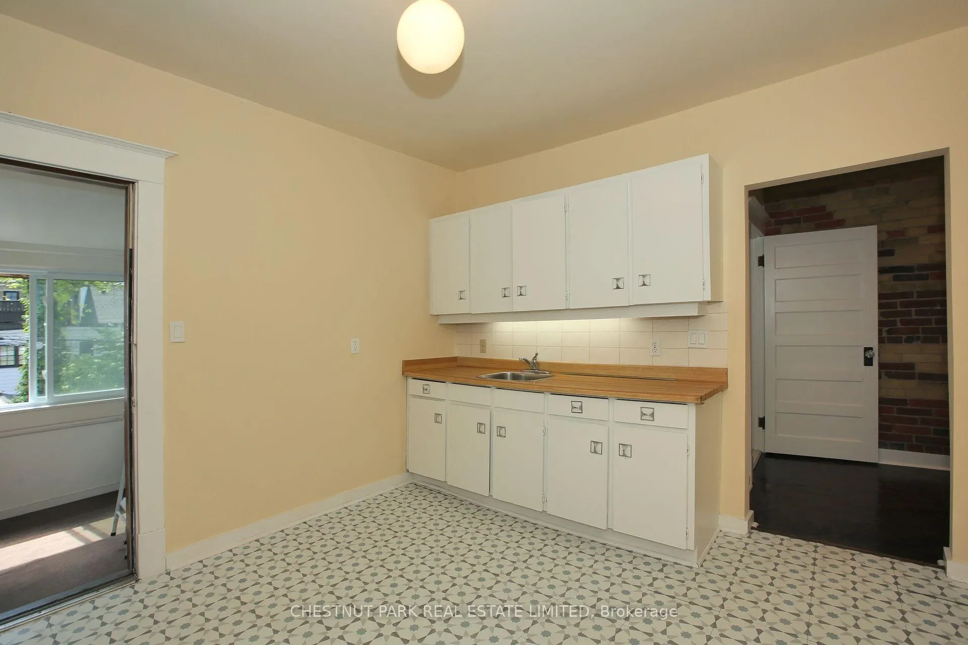 Gallery photo 12