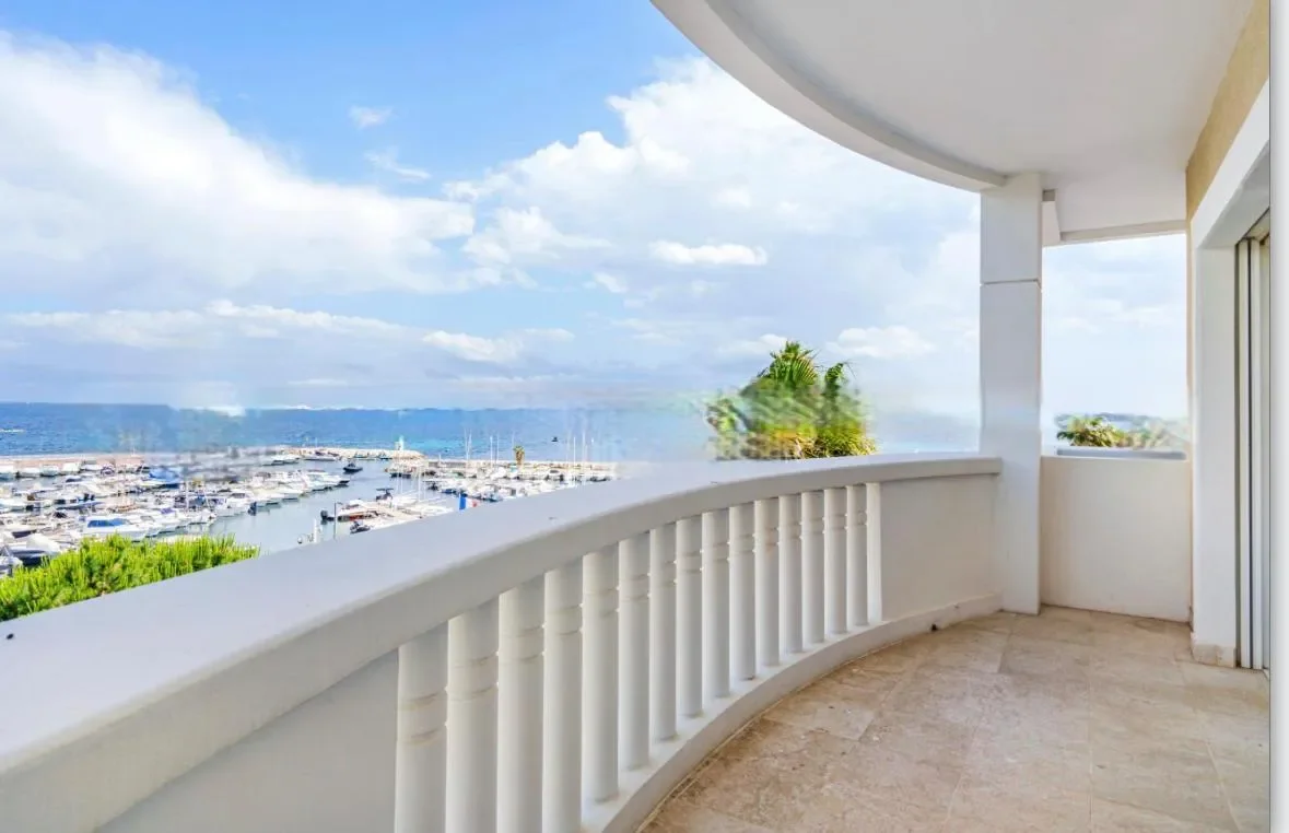 Palm Beach, 06400 Cannes, France, Cannes, Provence-Alpes-Côte d'Azur, France. - Photo 13