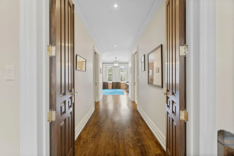 10 Pine Hill Road, Toronto, Ontario, Canada. - Photo 34