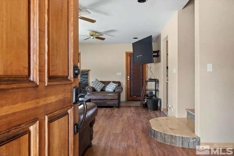 21470 Graves Road, Reno, NV 89521, Reno, Nevada, United States. - Photo 18
