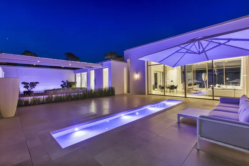 LUXURY ARCHITECT-DESIGNED VILLA IN MOUGINS