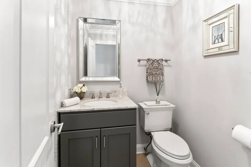 5804 N Corona Drive, Palatine, IL 60067, Palatine, Illinois, United States. - Photo 12