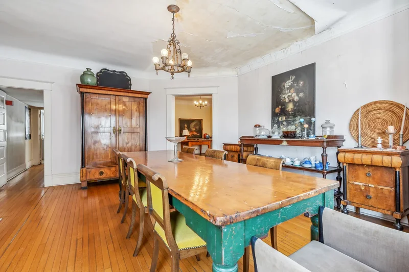 27 Old Yonge St, Toronto, ON M2P 1P6, Toronto, Ontario, Canada. - Photo 6