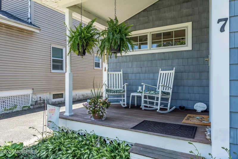 7 Thompson Street, West Long Branch, NJ 07764, West Long Branch, New Jersey, United States. - Photo 28