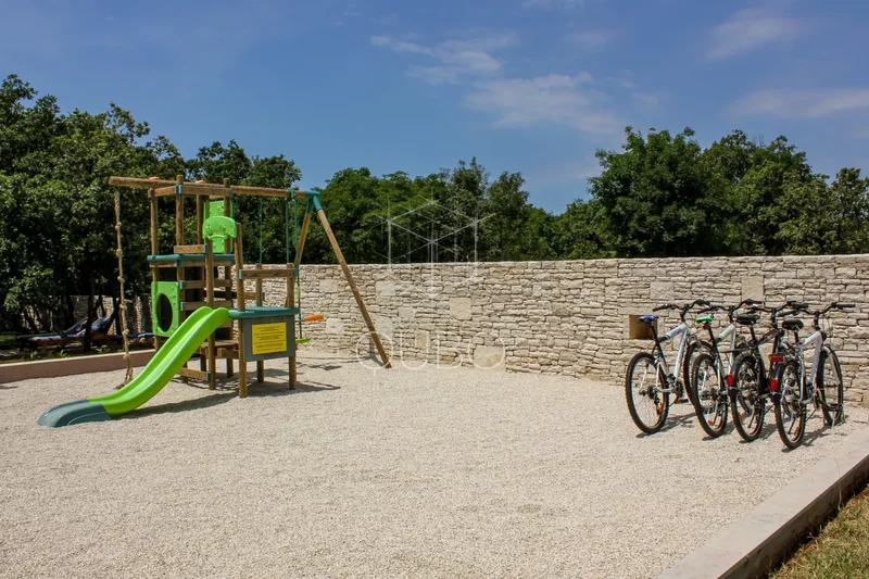 Stokovci, Istria County, Croatia. - Photo 13