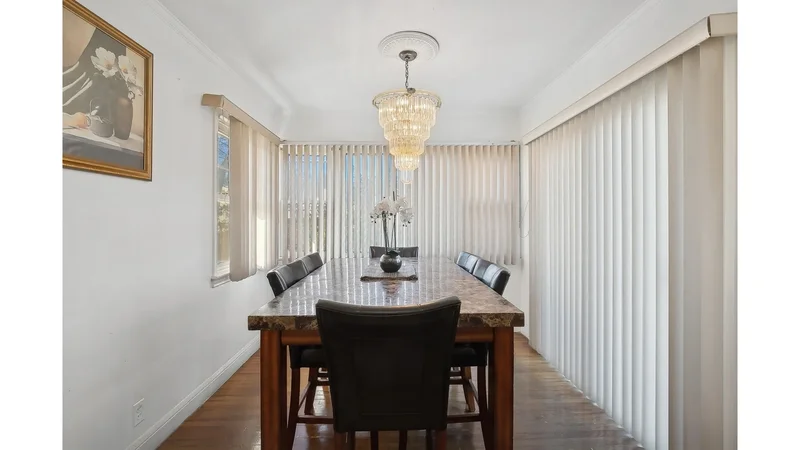 45 Ella Street, Valley Stream, New York, United States. - Photo 2