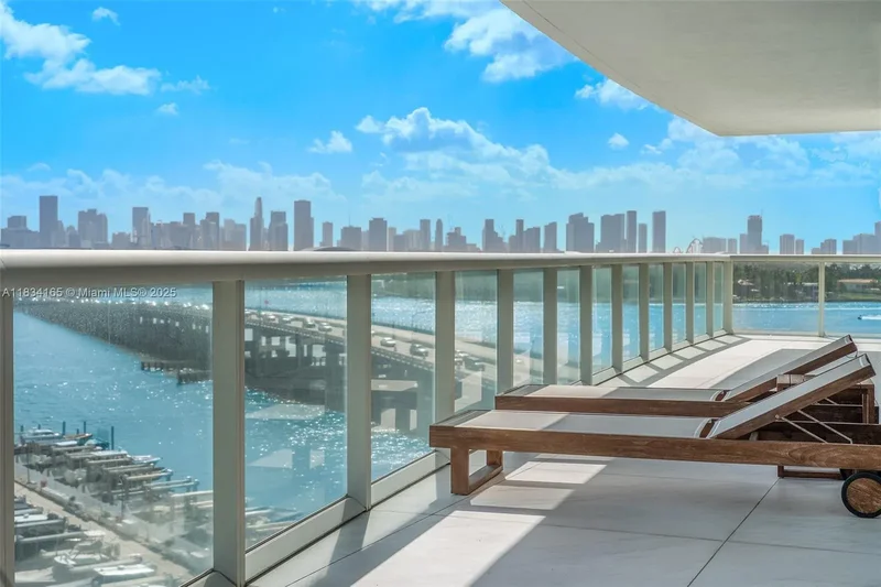450 Alton Rd 901-902, Miami Beach, Florida, United States. - Photo 41