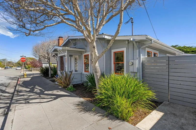 791 Spruce Avenue, Pacific Grove, California, United States. - Photo 22