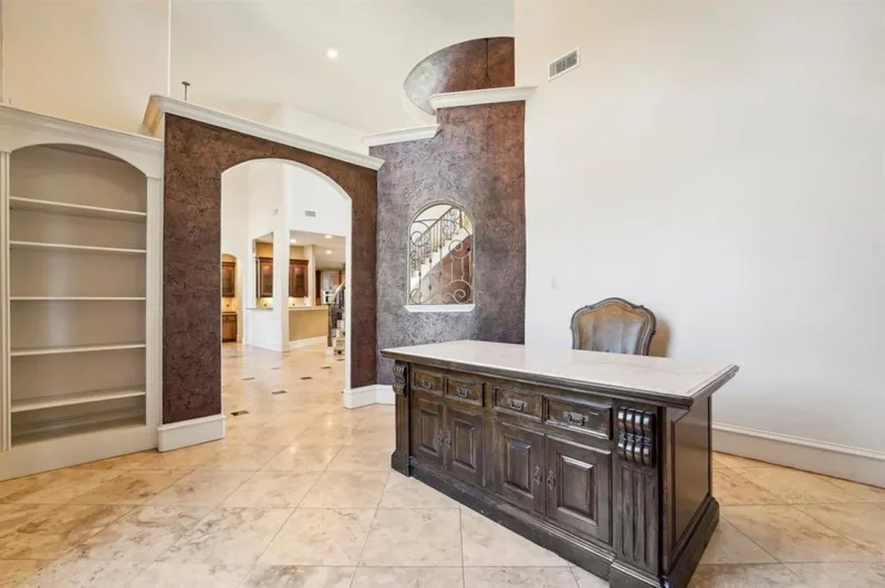 37 Kings Lake Estates Boulevard, Humble, Texas, United States. - Photo 17