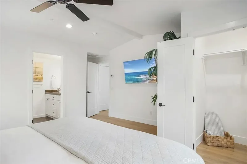 215 32nd Street, Newport Beach, California, United States. - Photo 32