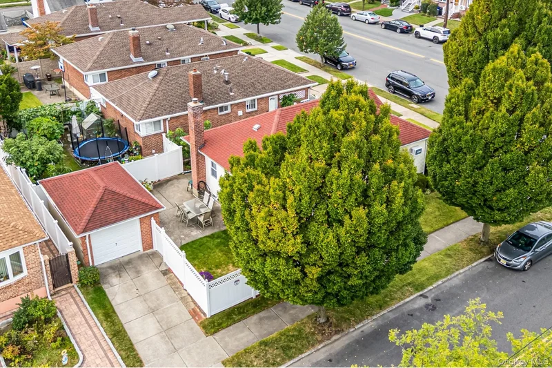 23-03 154th Street , Whitestone, NY 11357, New York, New York, United States. - Photo 14