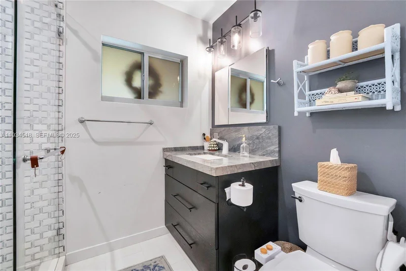 2490 Abaco Ave, Miami, FL, 33133, USA, Miami, Florida, United States. - Photo 5