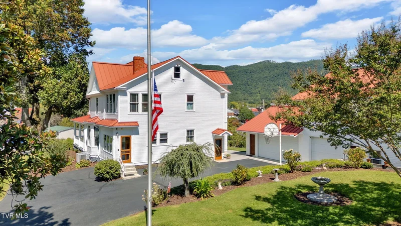 308 Pearl Avenue, Big Stone Gap, VA 24219, Big Stone Gap, Virginia, United States. - Photo 60