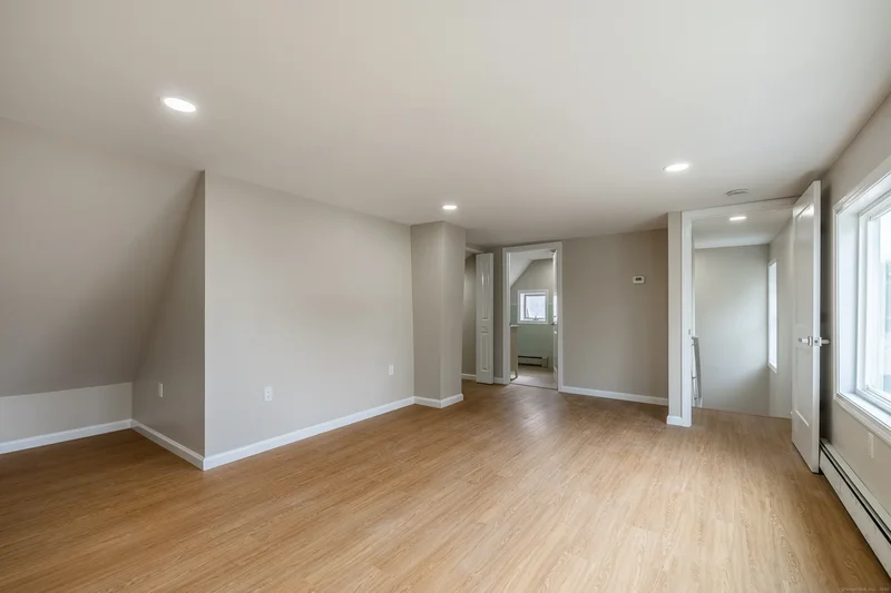 123 Klondike Street, Stratford, CT 06614, Stratford, Connecticut, United States. - Photo 37
