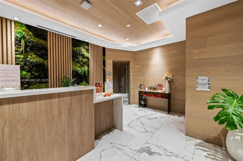90 SW 3rd St PH-15, Miami, Florida, United States. - Photo 47