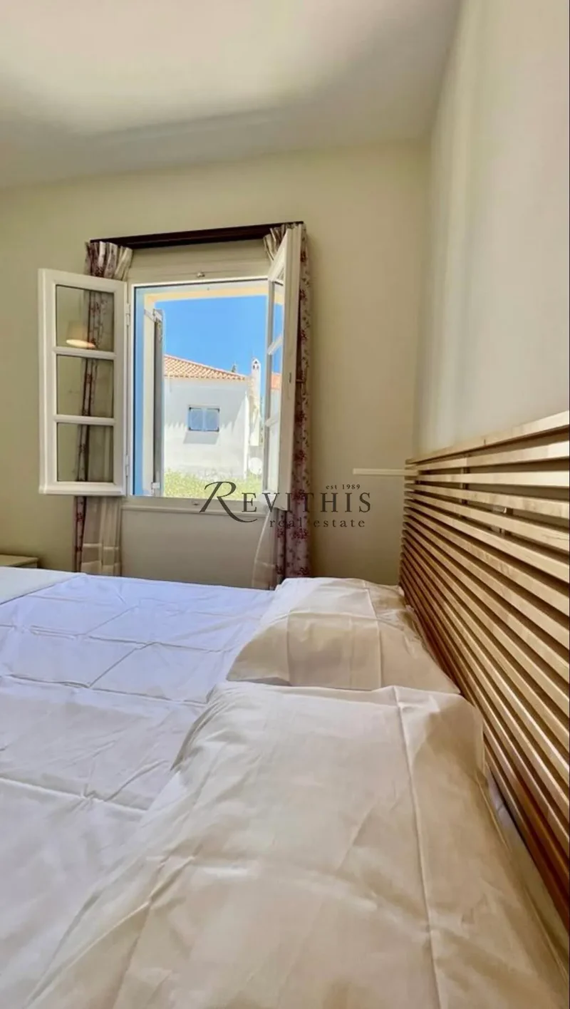 Charming Seaview Residence near the Old Harbor of Spetses
