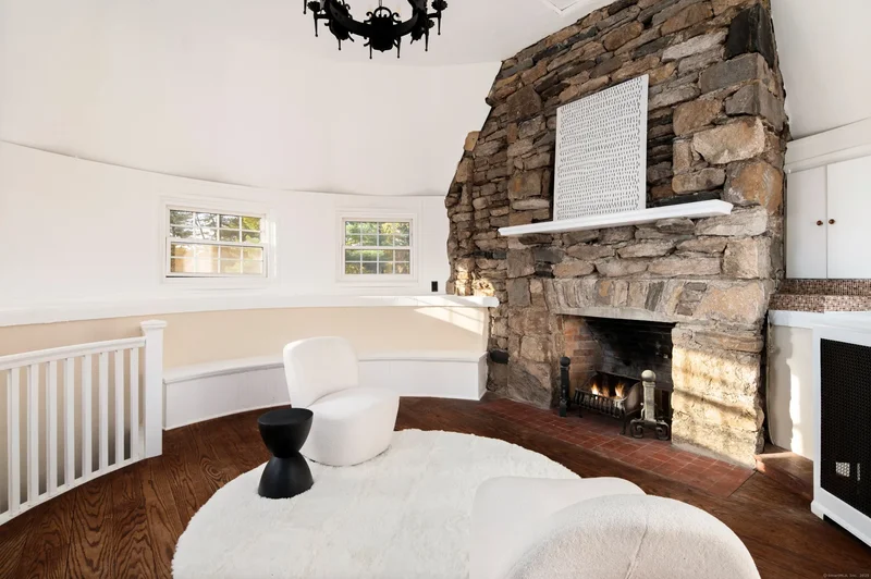 271 Hunting Ridge Rd, Stamford, Connecticut, United States. - Photo 31